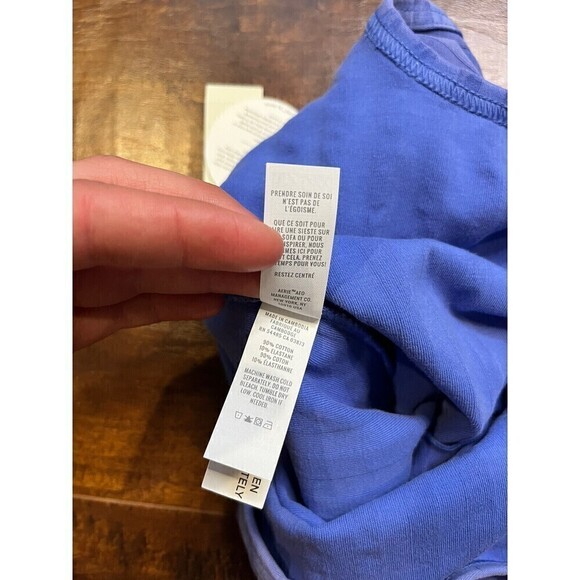 Offline By Aerie Ribbed Cropped Top Blue NWT Size M - Picture 7 of 7